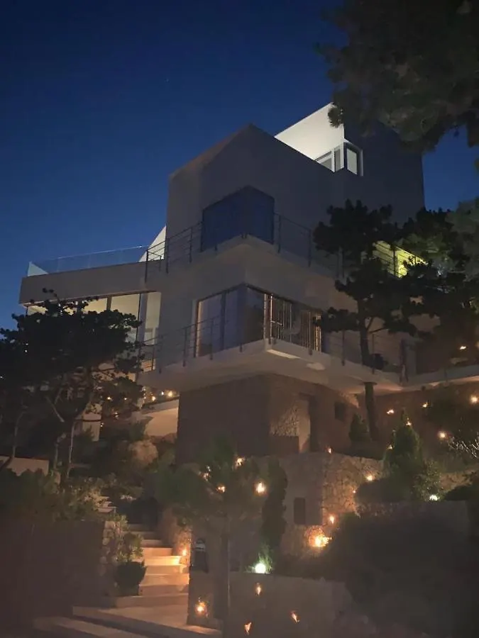 Apartment Shimmer & Shine Baska  Croatia